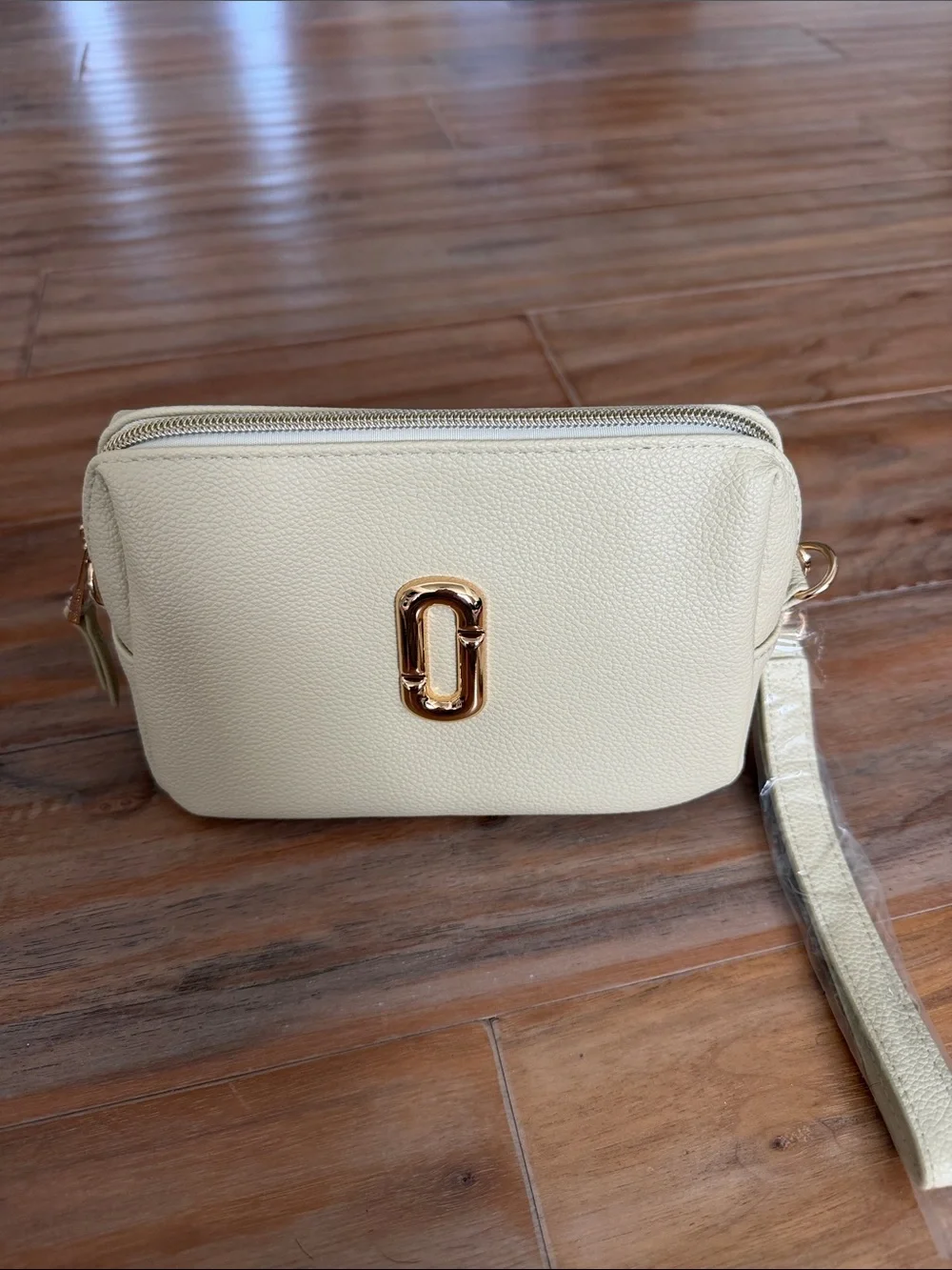 NEW Marc Jacobs x China Airline Business Class Amenity Kit Wrislet